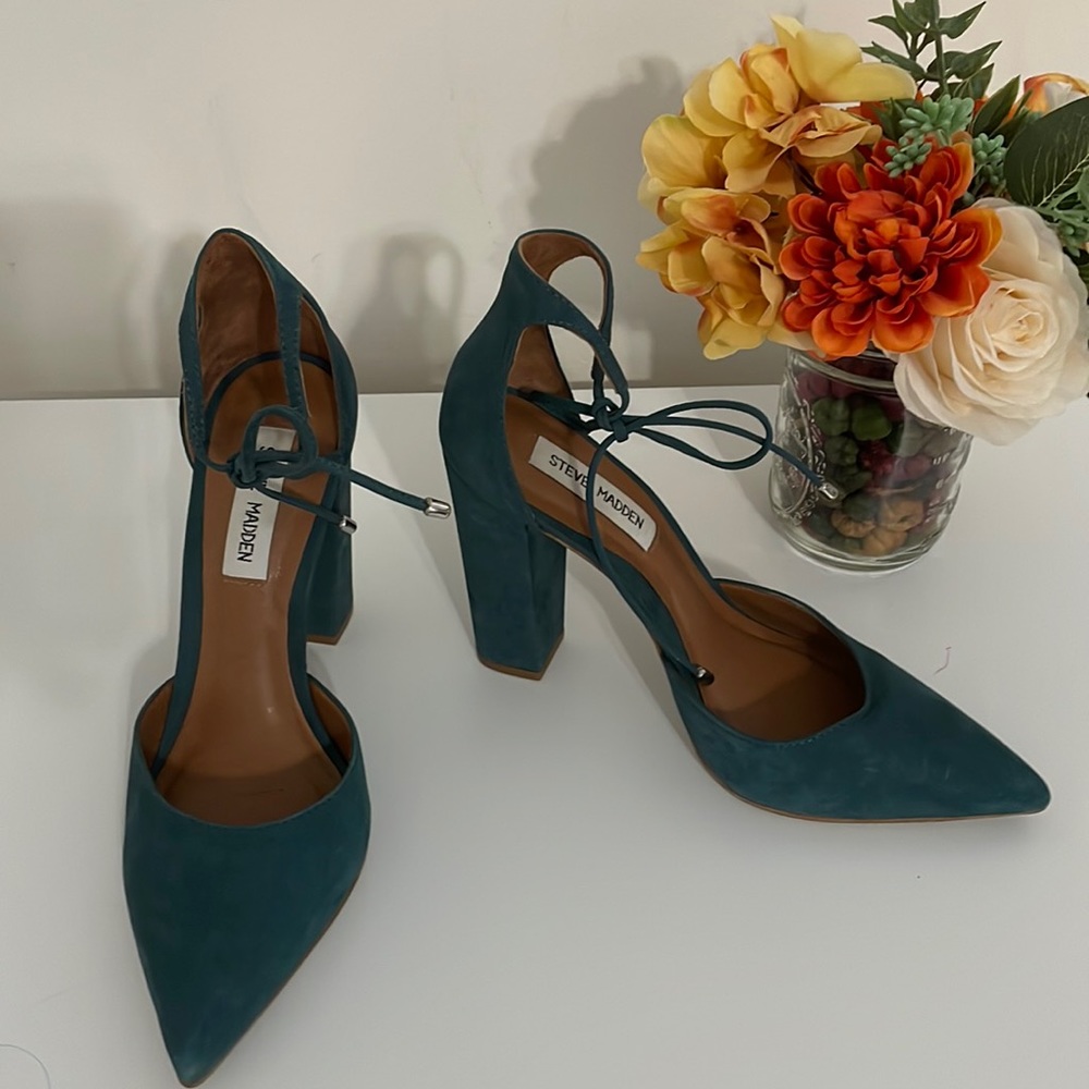 Steve Madden block heel pumps